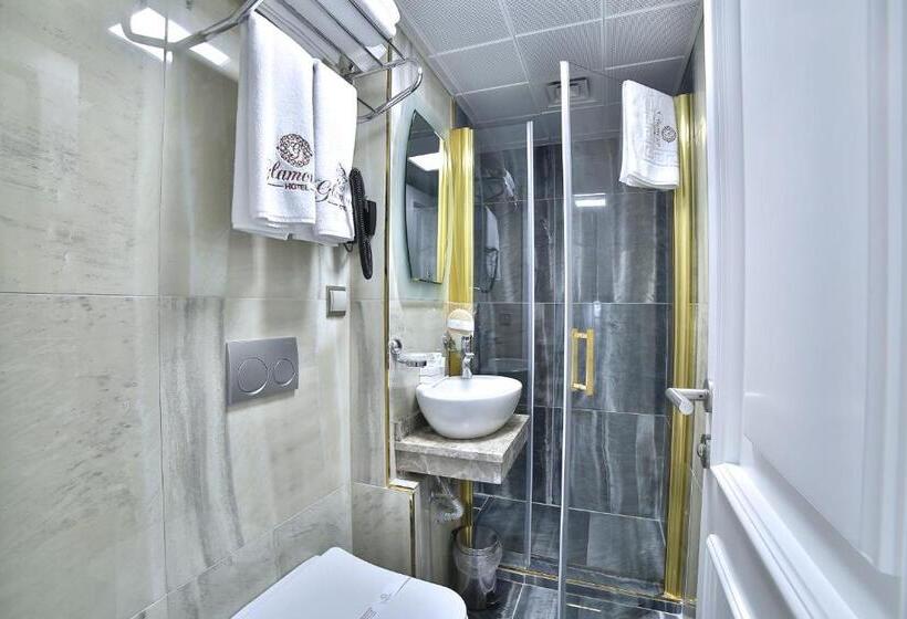 Triple Room Sea View, Glamour Hotel Istanbul Sirkeci