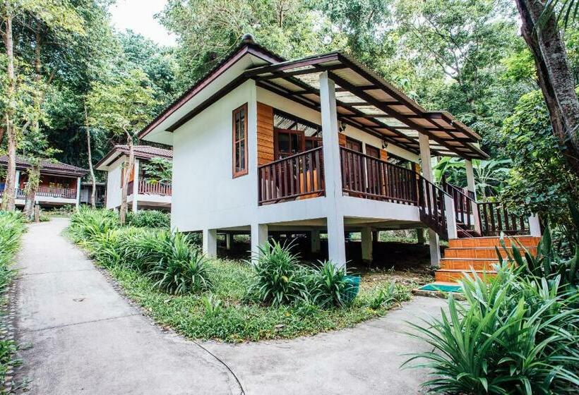 Номер Стандарт, Vongdeuan Resort