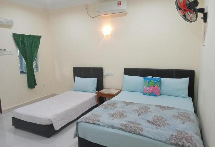 Семейный Номер, Motel Aurora Damai