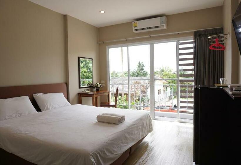스탠다드 룸 킹사이즈 침대, Chompu Nakarin Apartment