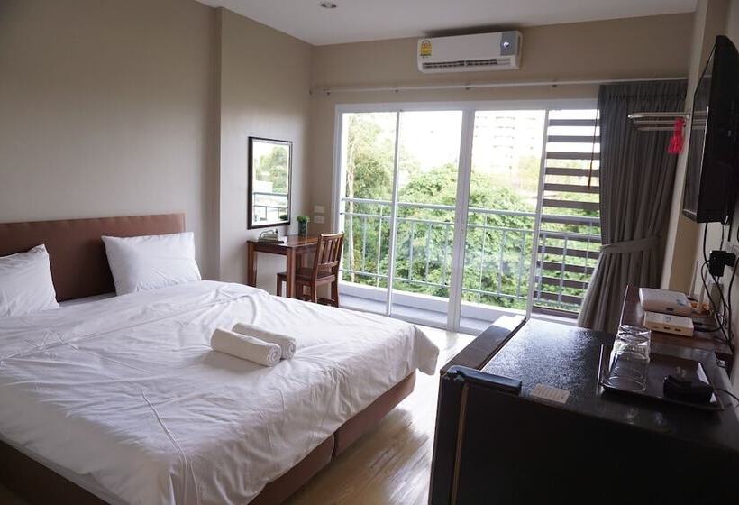 스탠다드 룸, Chompu Nakarin Apartment