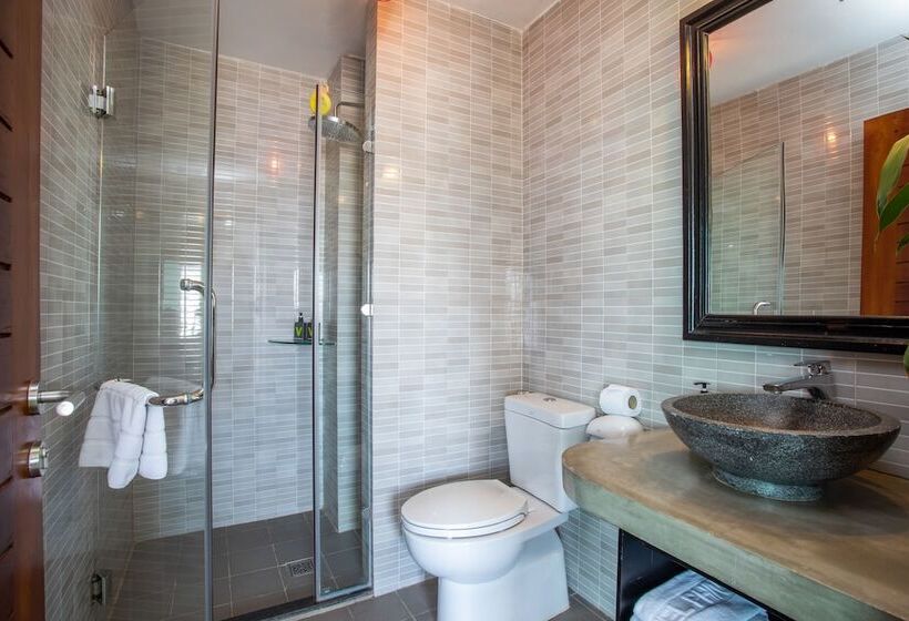 اتاق استاندارد سه نفره, V Hotel Phnom Penh