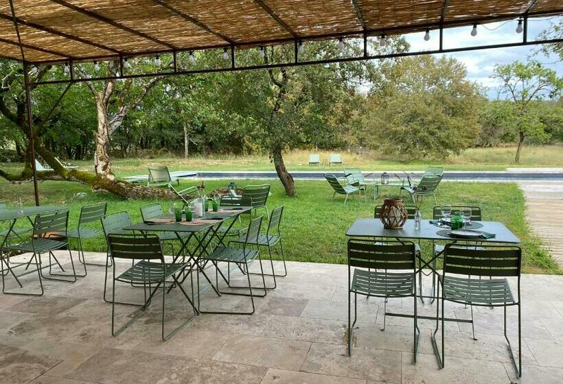 Трехместный Номер Superior, Le Domaine Quercus