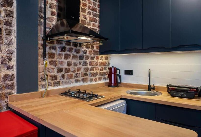 スイート, Alness Residence