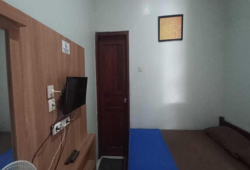 Номер Стандарт, Oyo 92629 Pondok Kawandya