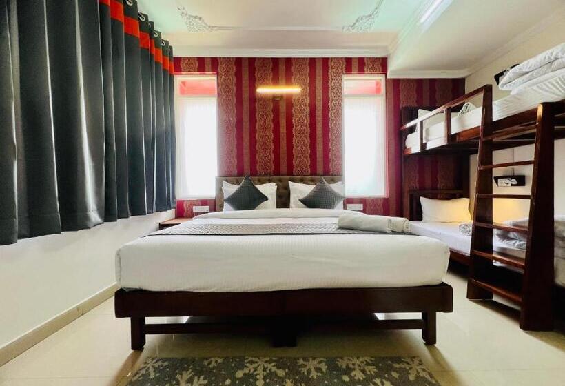 マウンテンビューファミリールーム, Live Free Hostel, Mcleodganj