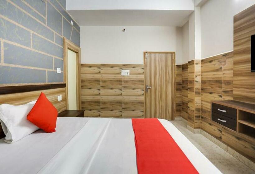 Трехместный Номер Классика, Oyo Flagship 81307  Pratap Since