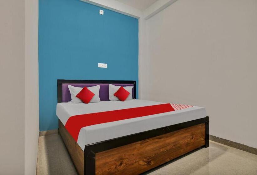Трехместный Номер Классика, Oyo Flagship 81292  Choice Inn