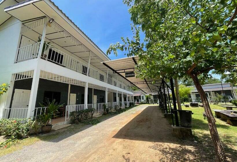 Номер Стандарт, บ้านระการีสอร์ต