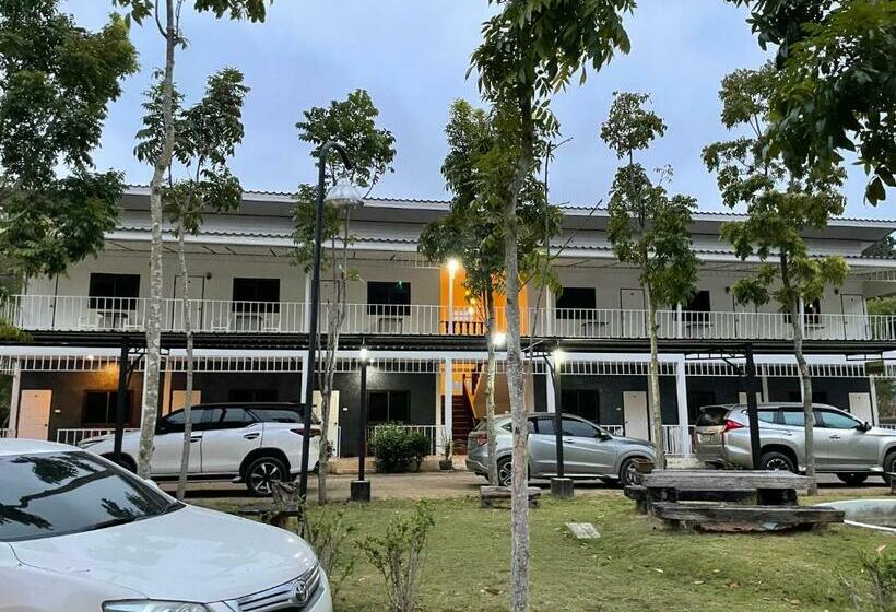 Номер Стандарт, บ้านระการีสอร์ต