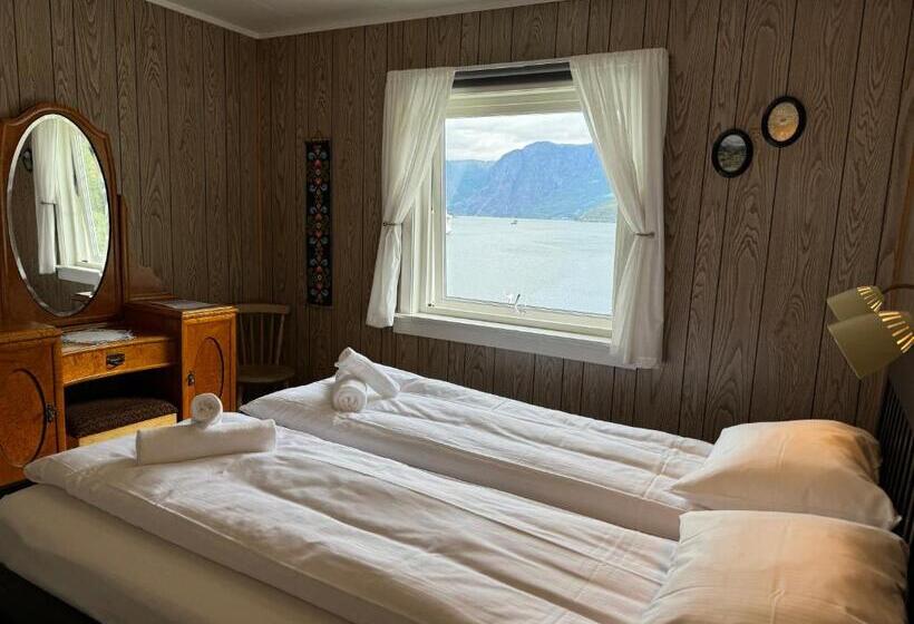 オーシャンビュースタンダードルーム, Svingen Guesthouse   Panoramic Fjord Views In Flåm