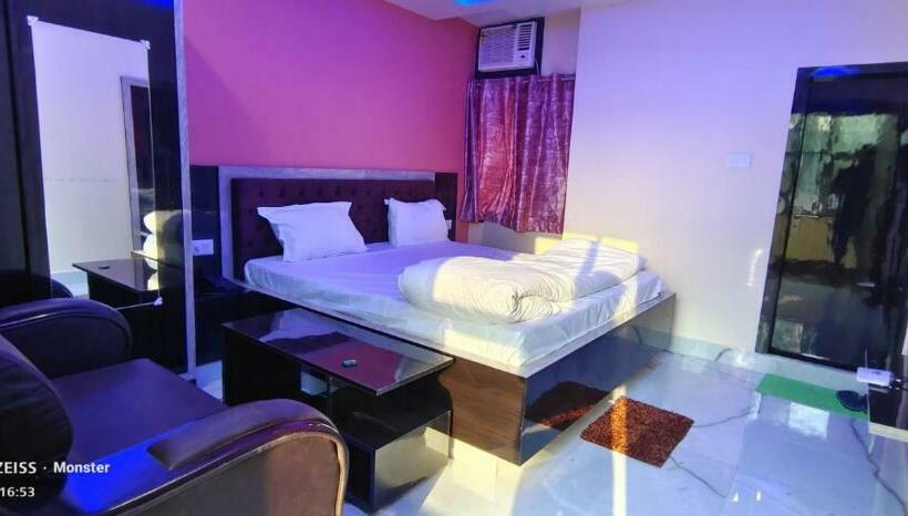 Номер Deluxe, Vaidehi Inn A Unit Of Vaidehi Guest House