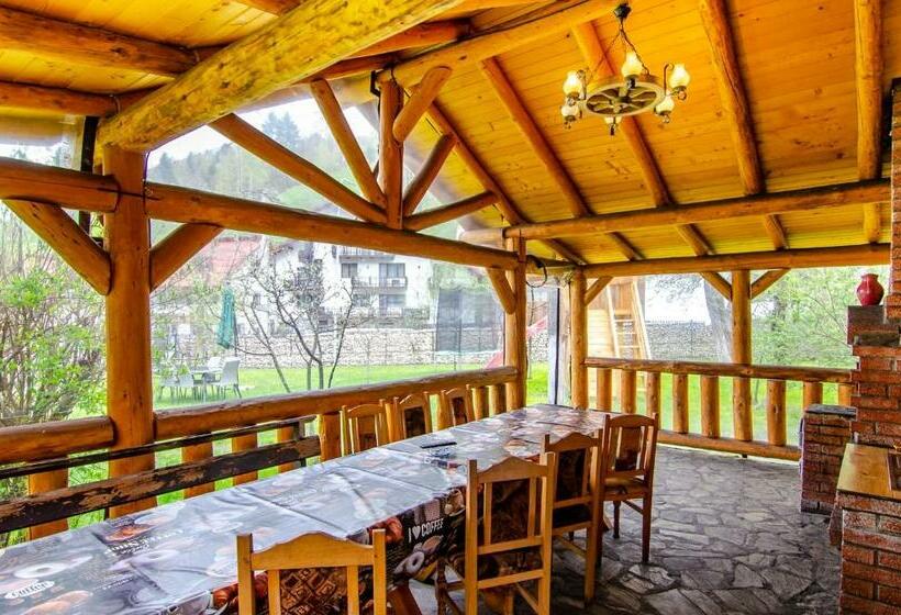 Номер Стандарт, Casa Cornelius