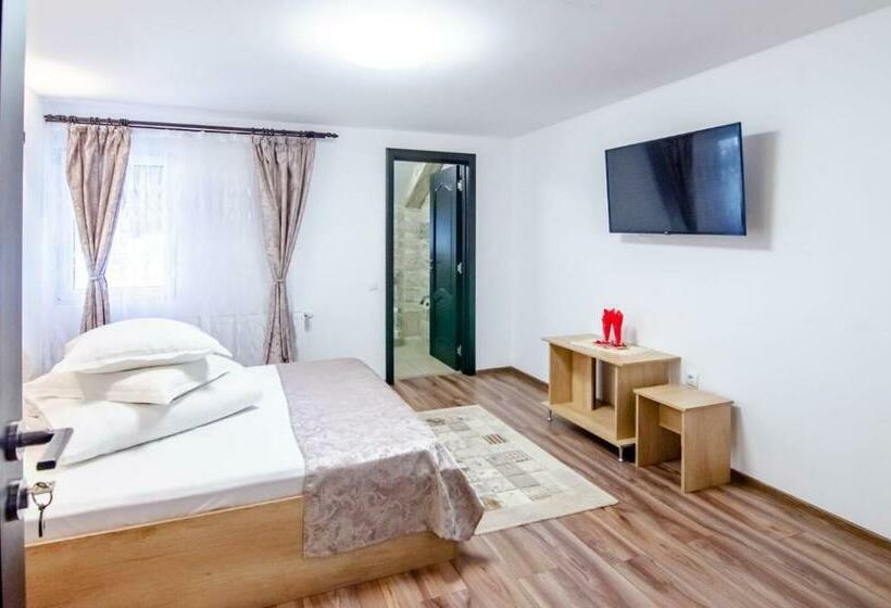 Номер Стандарт, Casa Cornelius
