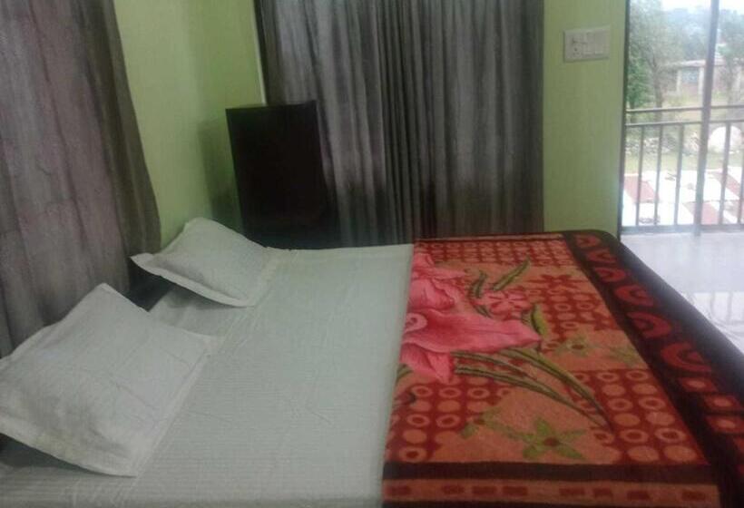 Трехместный Номер Классика, Oyo 81211 Ss Guest House