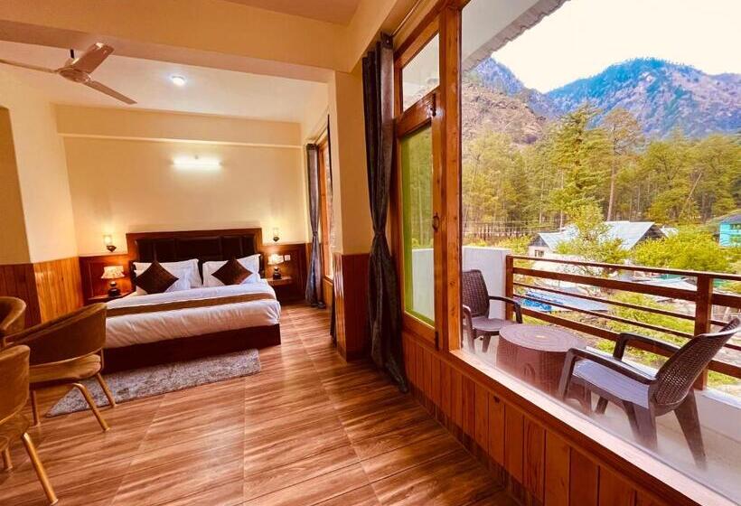디럭스 룸, Winterline Resort, Kasol   A Four Star Luxury Resort