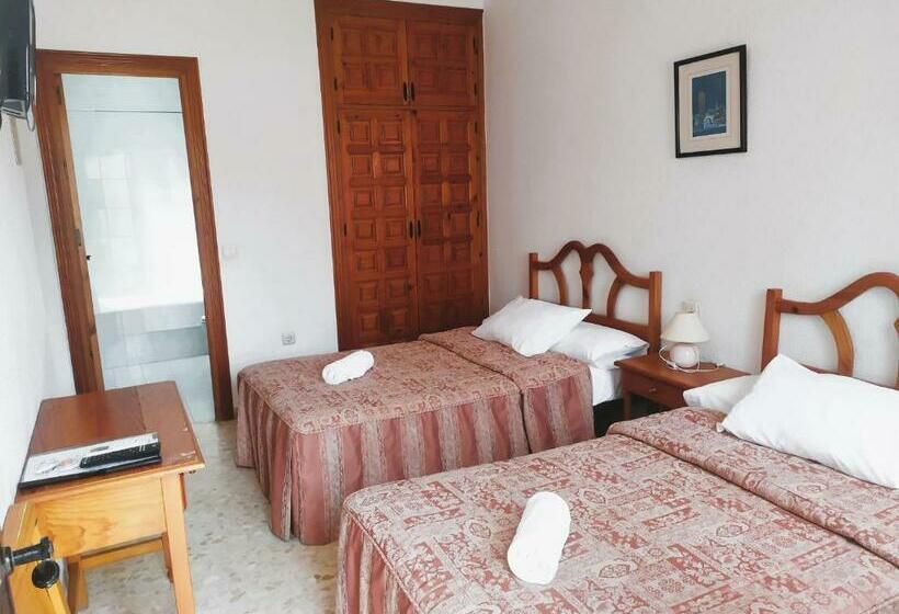 标准间带露台, Hostal Casa Emilio
