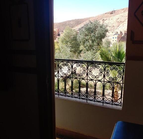 اتاق لوکس سه تخته, L Etoile D Azur