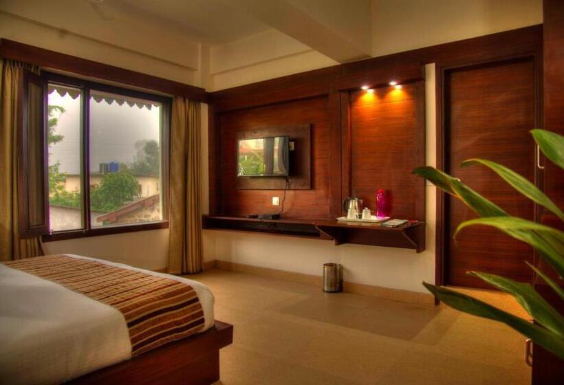 اتاق لوکس, Goroomgo Luxury Palm Bhimtal   Luxury Room   Excellent Customer Service   Best Seller