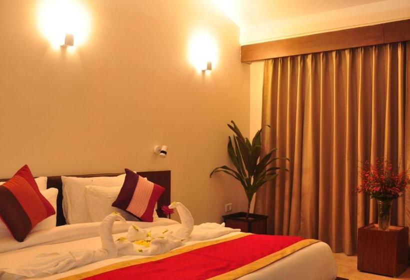 اتاق سوپریور, Goroomgo Luxury Palm Bhimtal   Luxury Room   Excellent Customer Service   Best Seller