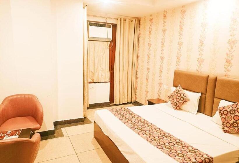 Номер Superior Кровать Кинг, Le Mount Plaza Near Igi Airport