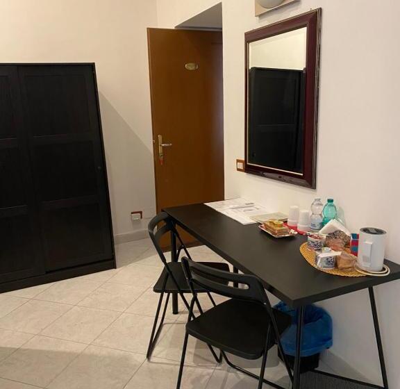اتاق استاندارد سه تخته با بالکن, Bed & Breakfast Plebiscito Home