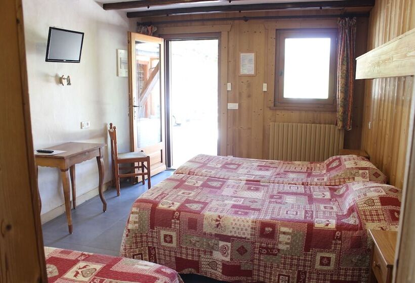 Номер Стандарт, Hôtel Les Bernards