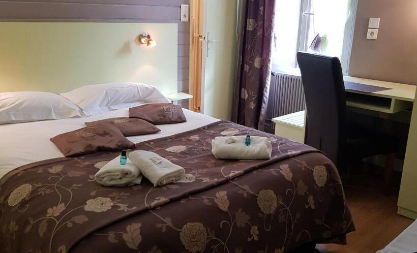 Номер Стандарт, Logis Hôtel Restaurant Les Carillons