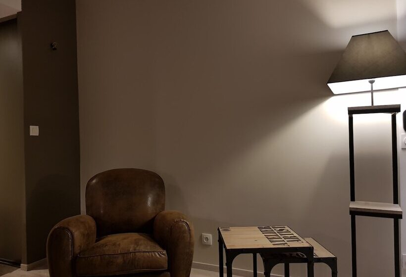 Номер Клуб, Suite Appart Hôtel La Loggia By M Spa