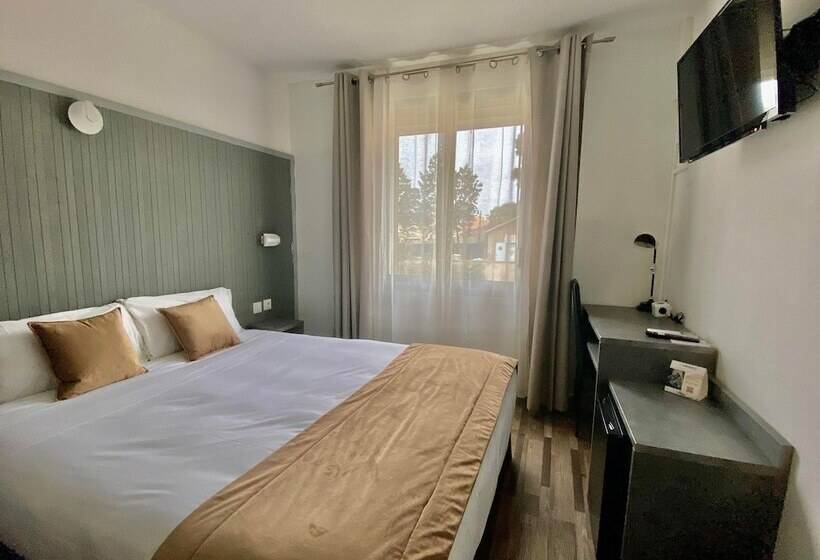 Номер Стандарт, The Originals City, Hôtel Azur,fossurmer