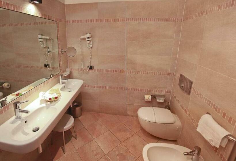 اتاق استاندارد سه نفره, Bv Airone Resort