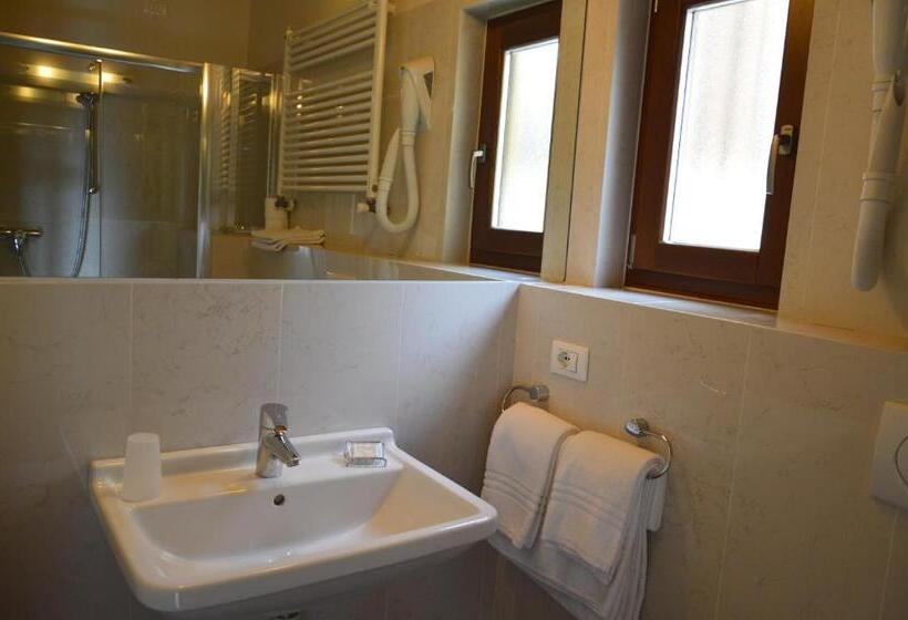 1 Bedroom Apartment Lake View, Garni Selene