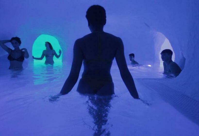 ジュニアスイート, Virginia Resort & Spa   Adults Only