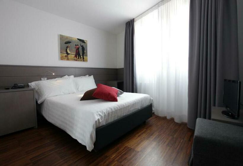 اتاق استاندارد یک نفره, Albergo Al Vecchio Tram