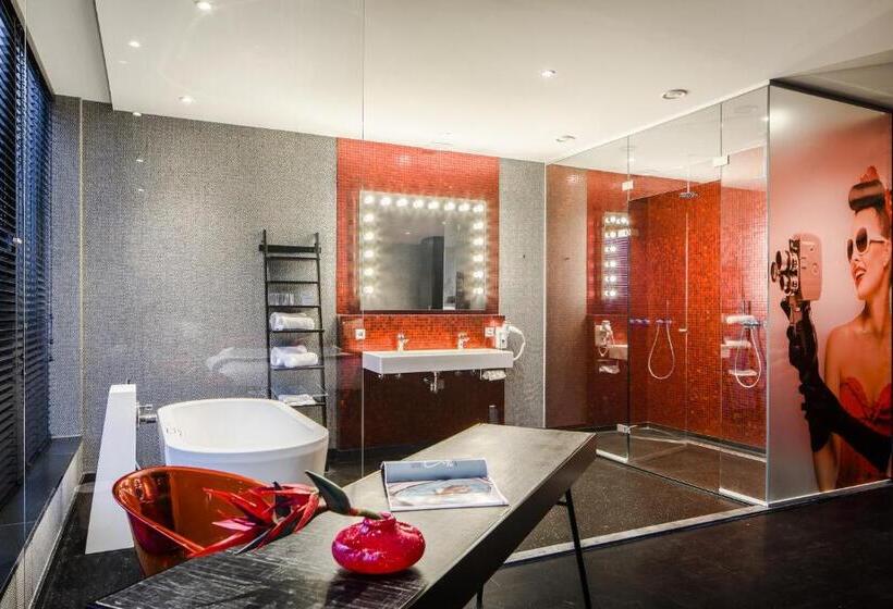 סוויטה, Van Der Valk Hotel Veenendaal