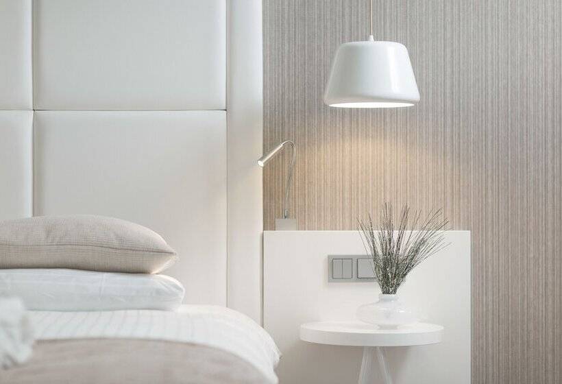 Люкс, Van Der Valk Hotel Veenendaal