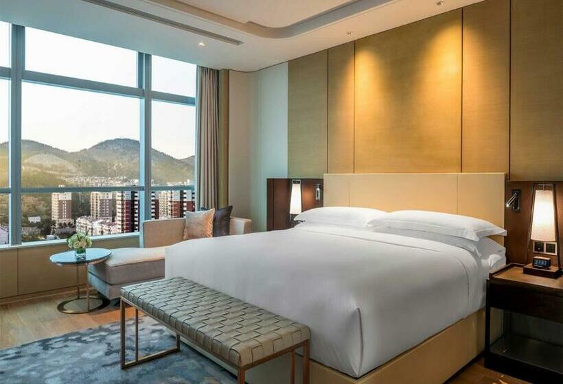 Апартаменты 1 Спальня, Hilton Jinan South Hotel & Residences