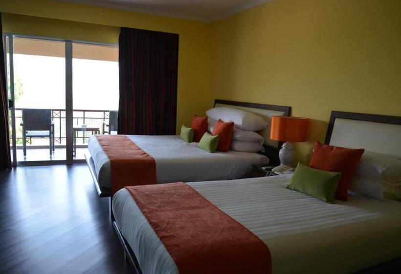 Президентский Люкс, Sir James Resort
