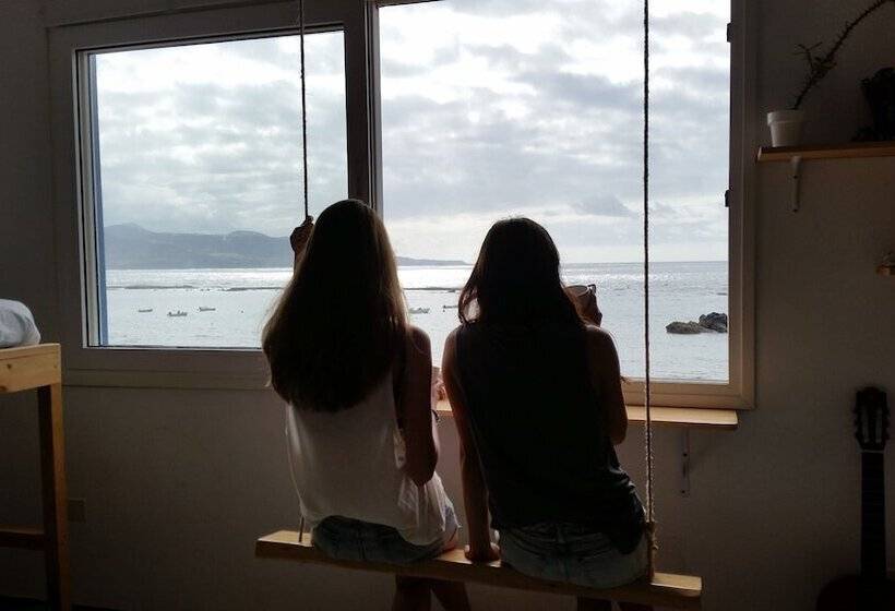 מיטה בחדר משותף, Hitide Hostel