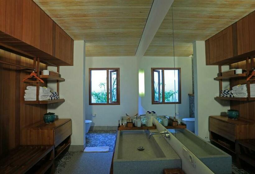 Люкс Вид на Сад, Jeeva Santai Villas