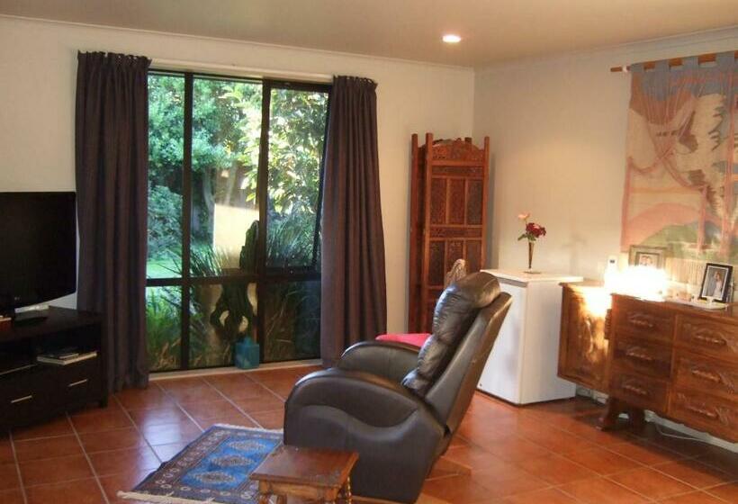 스탠다드 룸 가든 전망, Jade Owl Bed And Breakfast