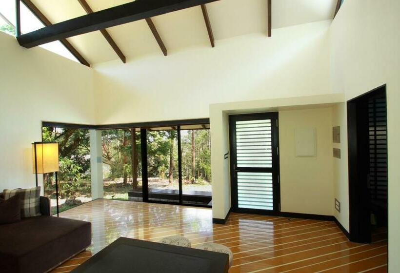 Вилла с 1 спальней и бассейном, The Ibnii   Eco Luxury Resort