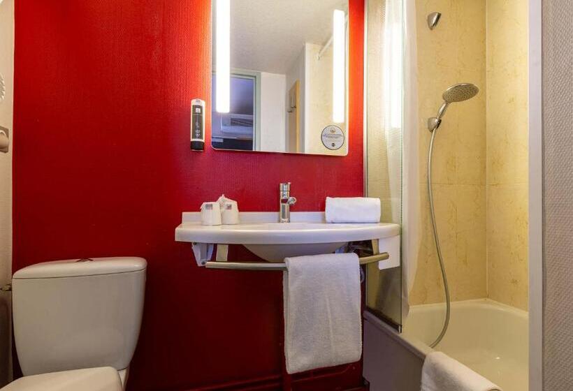 Четырехместный Номер Стандарт, B&b Hotel Chartres Le Forum