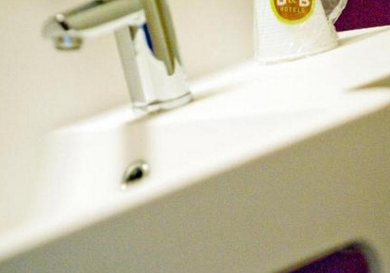 Номер Стандарт Трехместный, B&b Hotel Clermont Ferrand Nord Riom