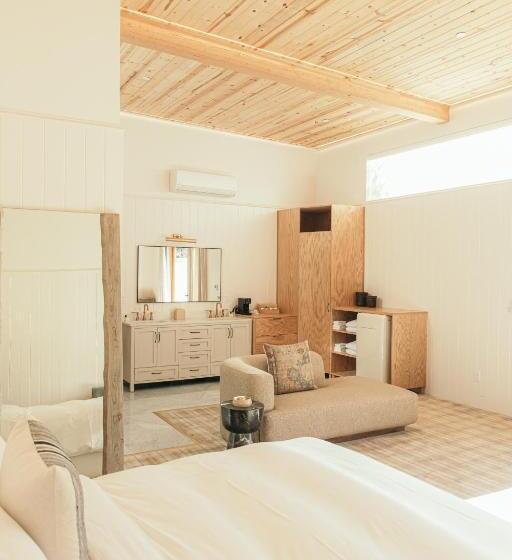 スーペリアースイート, Calamigos Guest Ranch And Beach Club