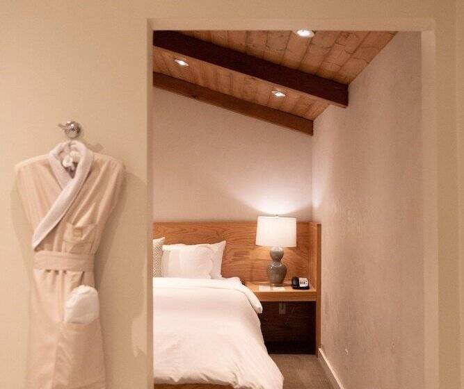 스위트, Calamigos Guest Ranch And Beach Club