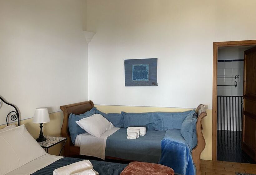 Четырехместный Номер Deluxe, La Locanda Del Postino