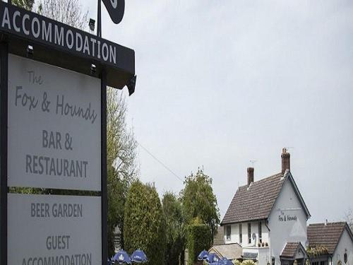 اتاق سوپریور, The Fox & Hounds