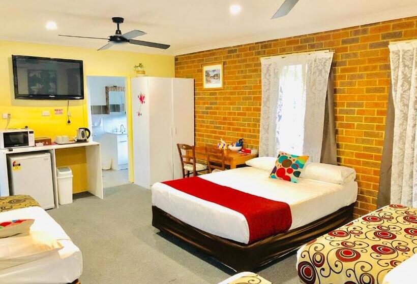 Семейный Номер, Aussie Rest Motel