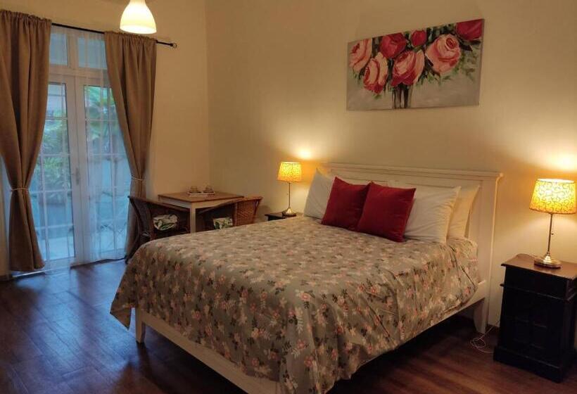 اتاق استاندارد, Rumah Putih Near Klia & Xiamen University